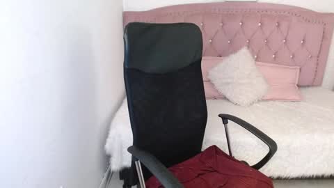 shanelle online show from 02.04.25