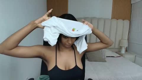 shanelle online show from 03.18.26