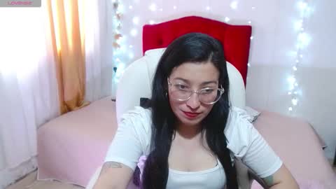 Snapshot of shanel_passion chatting on 09.18.25 Shanel online show from 09.18.25