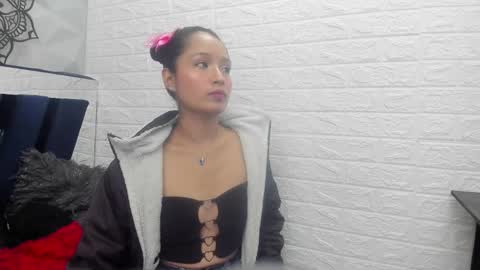 Snapshot of shanel_white chatting on 03.20.26 shanel_white online show from 03.20.26