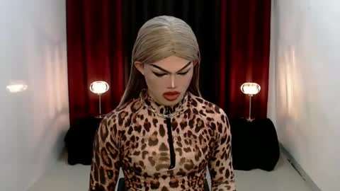 Snapshot of shanex01 chatting on 12.26.24 Shane X online show from 12.26.24