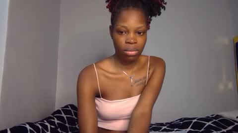 Snapshot of shania_sleigh chatting on 01.20.25 shania_sleigh online show from 01.20.25