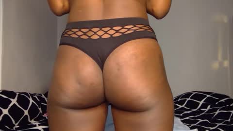 Snapshot of shania_sleigh chatting on 01.22.25 shania_sleigh online show from 01.22.25