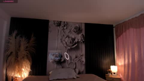 ShaniaDaniels online show from 03.24.26