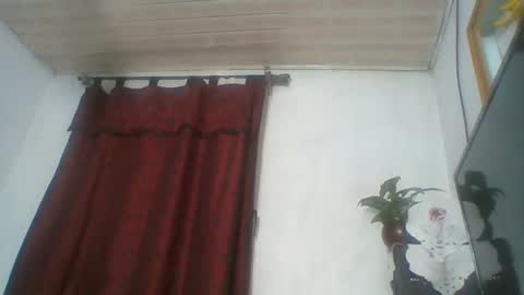 Snapshot of shanice_joy chatting on 11.11.25 Joy online show from 11.11.25