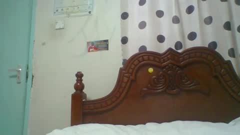 Snapshot of shanice_joy chatting on 11.19.25 Joy online show from 11.19.25