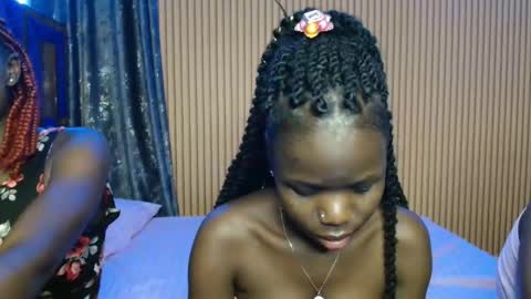 Snapshot of shaniz_shallet chatting on 11.12.25 Shaniz online show from 11.12.25