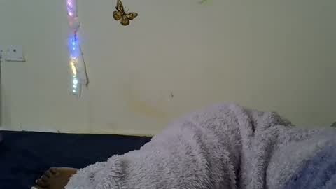 Snapshot of shanizzz chatting on 11.06.25 shanizz online show from 11.06.25