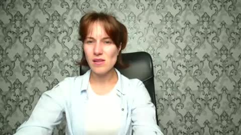 Snapshot of shannen_sweet chatting on 10.22.25 Shannen online show from 10.22.25