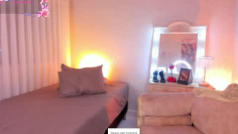 Snapshot of shannol_ryan chatting on 04.28.26 Shannol online show from 04.28.26