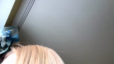 Snapshot of shannongasperi chatting on 06.25.26 Stella online show from 06.25.26