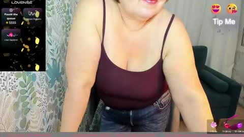 Snapshot of shannonshine chatting on 01.16.26 Shannon online show from 01.16.26