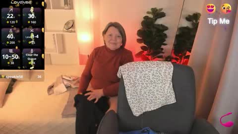 Snapshot of shannonshine chatting on 02.16.26 Shannon online show from 02.16.26