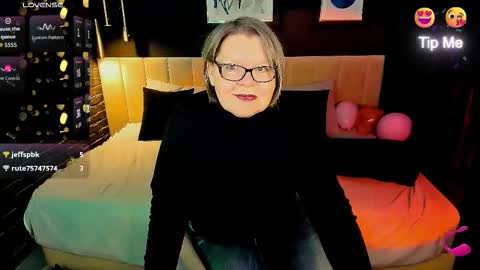 Snapshot of shannonshine chatting on 02.18.26 Shannon online show from 02.18.26