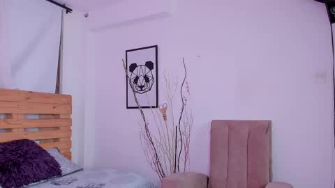 Shantal online show from 10.29.25