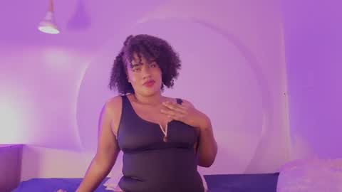 SHANTALE  RIOS   online show from 08.06.26