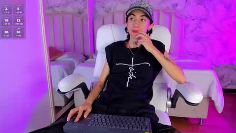 Shantal online show from 11.30.25