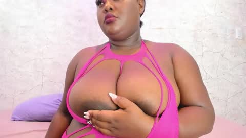 Shantal online show from 10.15.25