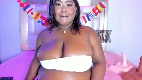 Snapshot of shantaladdams chatting on 06.16.26 Shantal online show from 06.16.26