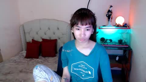 SHANTA FOX  s online show from 02.25.25