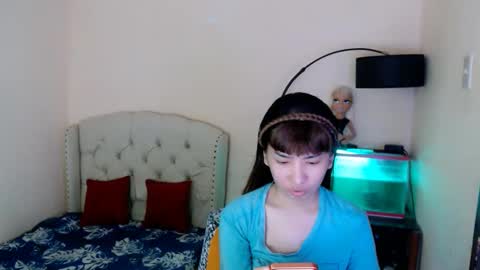 SHANTA FOX  s online show from 03.22.26