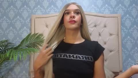 Snapshot of shantaljoness chatting on 11.03.25 Shantal Jones online show from 11.03.25