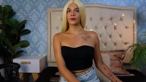 Snapshot of shantaljoness chatting on 02.26.26 Shantal Jones online show from 02.26.26