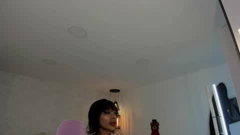 ShantallKnowles online show from 02.12.25