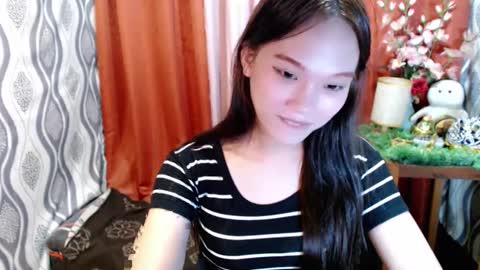 Snapshot of shantel_xx chatting on 12.29.24 Shantel online show from 12.29.24