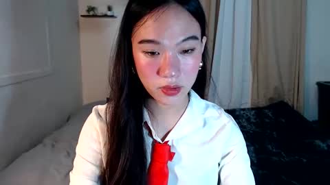 Snapshot of shantel_xx chatting on 10.23.25 Shantel online show from 10.23.25