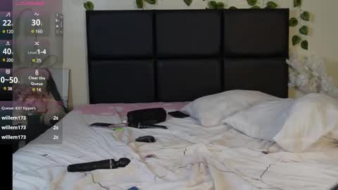 shanty_hugs online show from 01.26.25