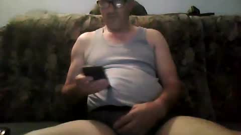 Snapshot of shaomy711 chatting on 11.18.25 excelo21 online show from 11.18.25