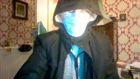 Snapshot of shapelyhelm1 chatting on 12.05.24 shapelyhelm1 online show from 12.05.24