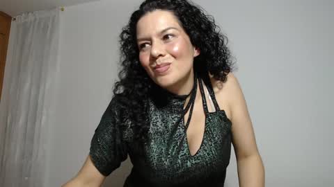 sharickleon11 online show from 12.11.24