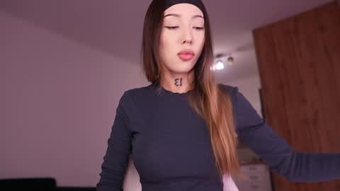 Sharlin  online show from 12.15.25