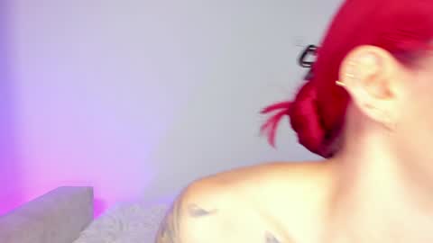 Hi fiends ---- I usually start online from Monday to Friday from 1000 am Saturdays and Sundays at 600 am Colombia time online show from 02.08.25