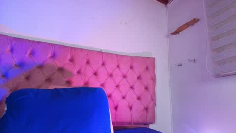 Snapshot of sharlott_kiss chatting on 12.30.24 Sharlott online show from 12.30.24