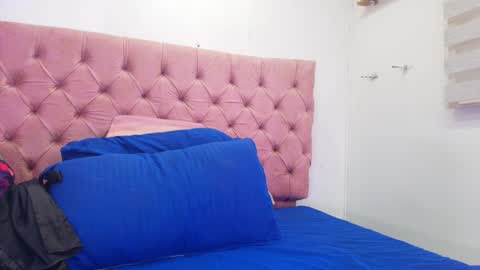 Snapshot of sharlott_kiss chatting on 01.13.25 Sharlott online show from 01.13.25