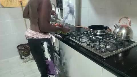 Snapshot of sharmly chatting on 09.30.25 Sharmly online show from 09.30.25