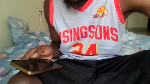 Snapshot of sharmly chatting on 10.01.25 Sharmly online show from 10.01.25