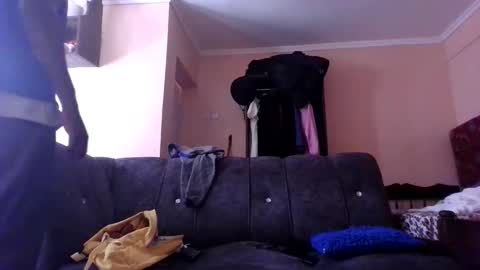 Snapshot of sharmly chatting on 10.11.25 Sharmly online show from 10.11.25