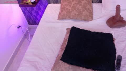 Sharom  online show from 02.20.25