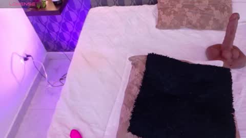 Sharom  online show from 02.26.25