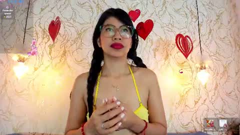 Snapshot of sharon_leather chatting on 06.24.26 sharon_leather online show from 06.24.26