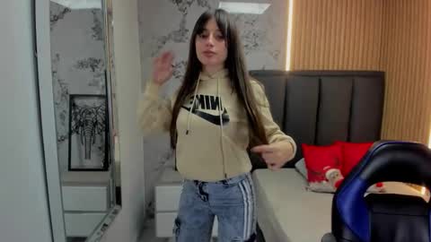 M A G N O  online show from 12.05.25