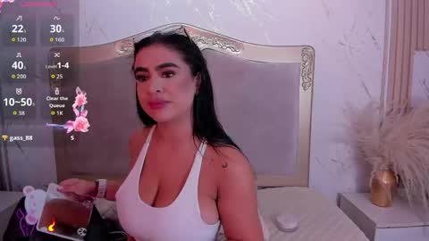Snapshot of sharonlewy_ chatting on 05.20.26 Sharon online show from 05.20.26