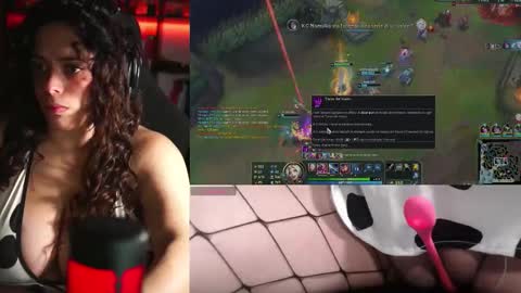 Snapshot of sharonurb3x chatting on 02.15.26 sharonurb3x online show from 02.15.26