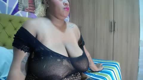 sharonx_morex online show from 04.21.26