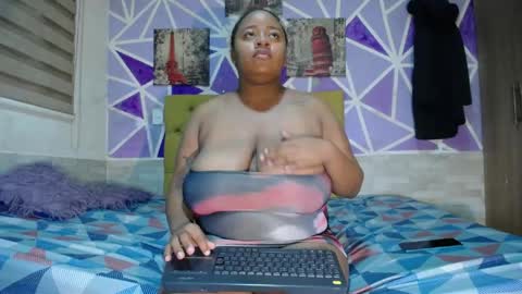 sharonx_morex online show from 05.17.26