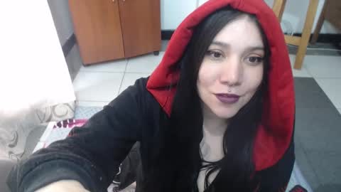 Snapshot of sharoonnn34 chatting on 02.20.25 SHAROON online show from 02.20.25